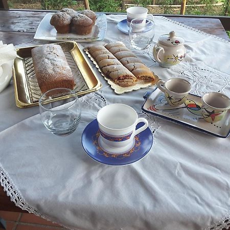 Bed and Breakfast Mansarda Fiorita à Abatemarco Extérieur photo