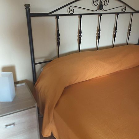 Bed and Breakfast Mansarda Fiorita à Abatemarco Extérieur photo