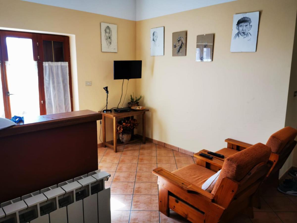Bed and Breakfast Mansarda Fiorita à Abatemarco Extérieur photo