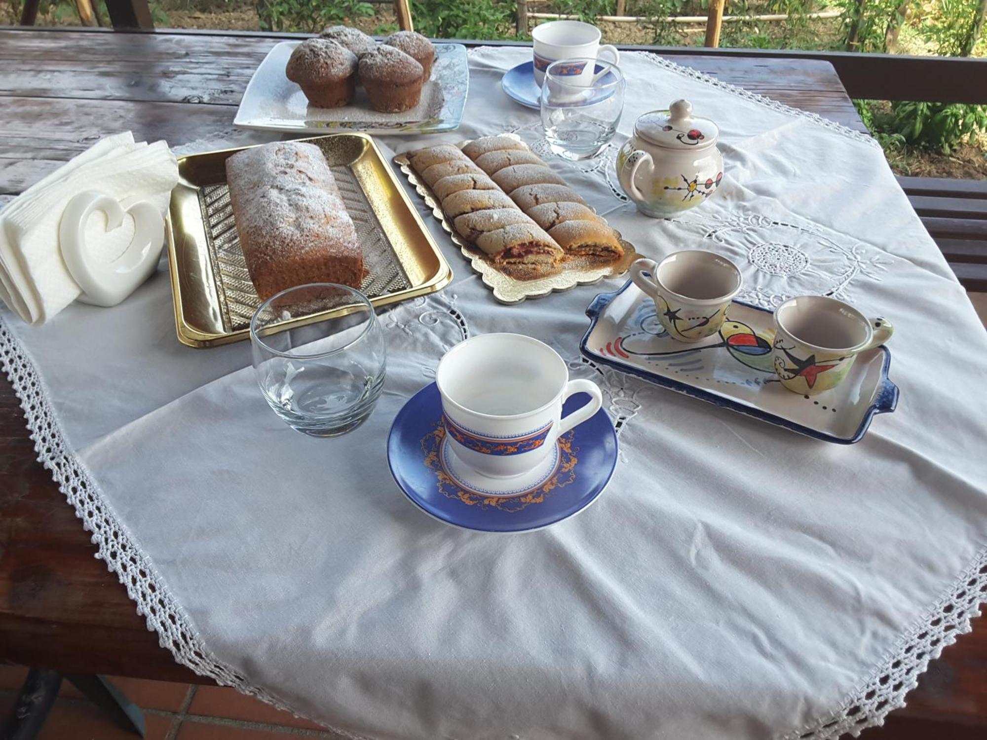 Bed and Breakfast Mansarda Fiorita à Abatemarco Extérieur photo